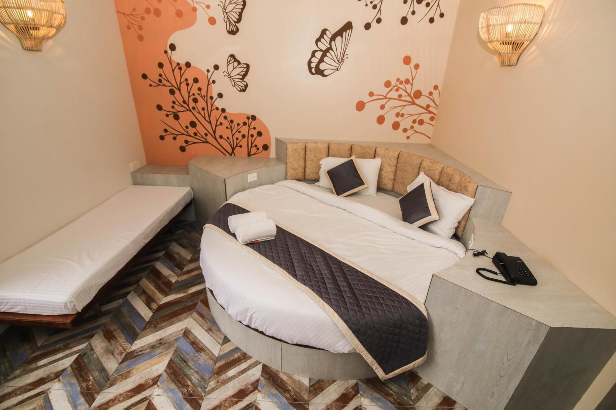 La Papillon Maison Пондичери Екстериор снимка
